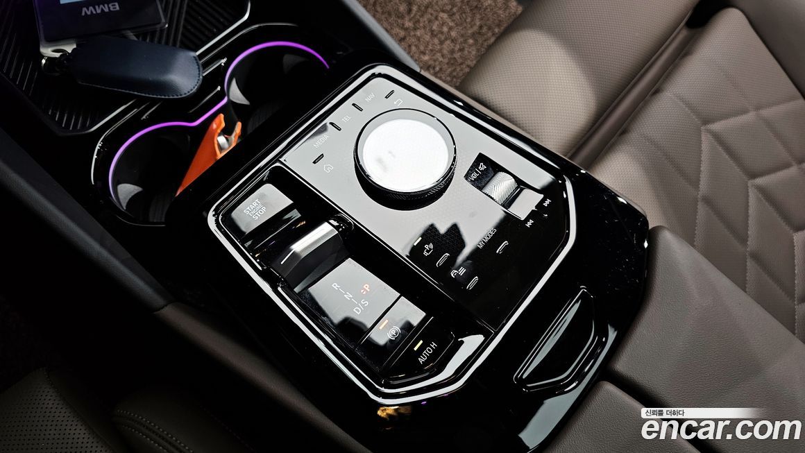 BMW 5-Series 2025