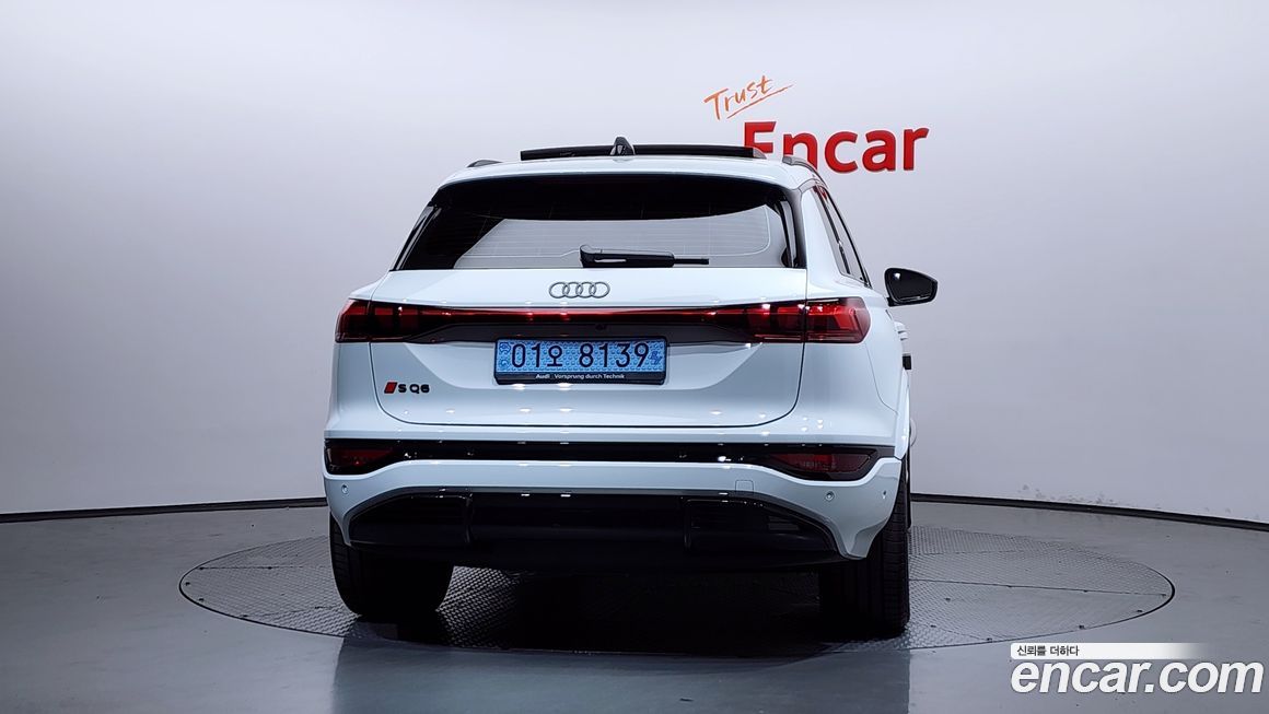 Audi SQ6 e-tron 2025