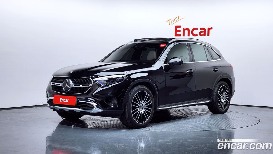 Mercedes-Benz GLC-Class 2023