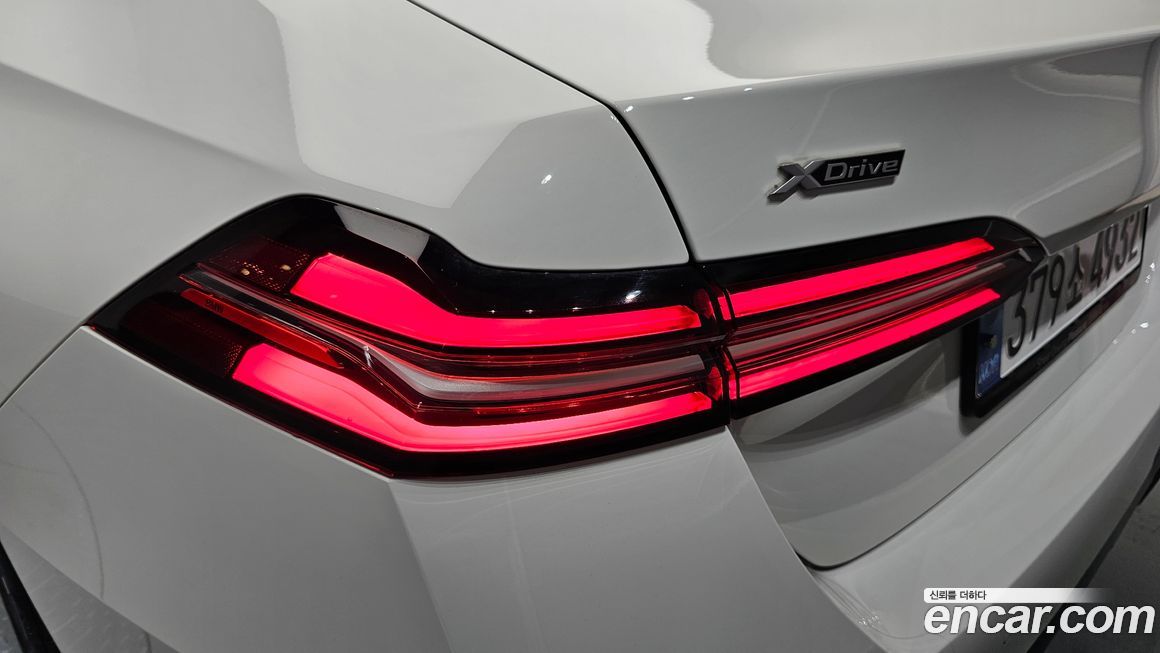 BMW 5-Series 2024