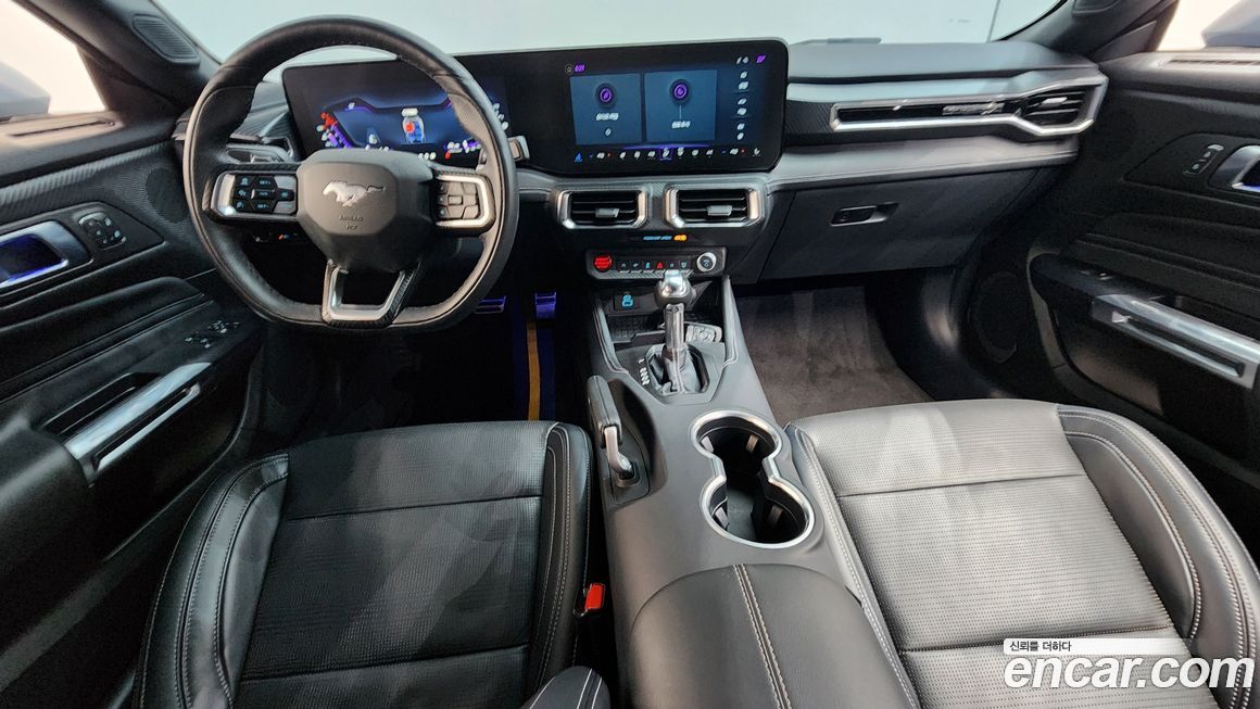 Ford Mustang 2024