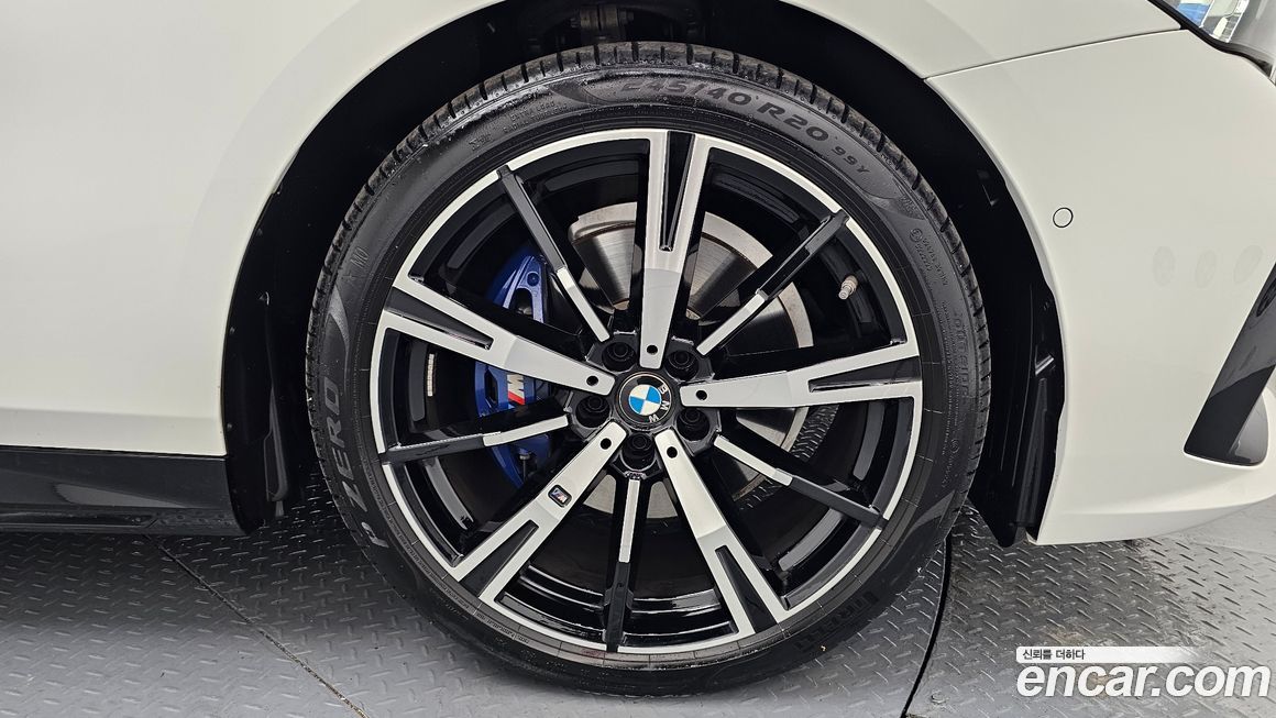 BMW 5-Series 2024