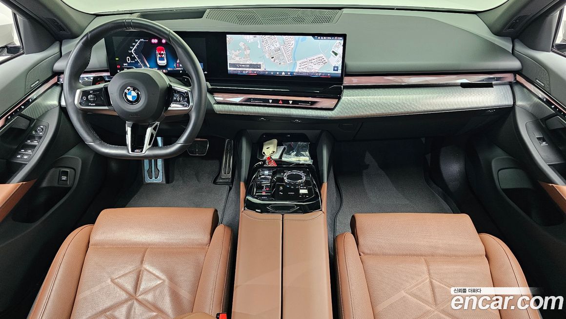 BMW 5-Series 2024