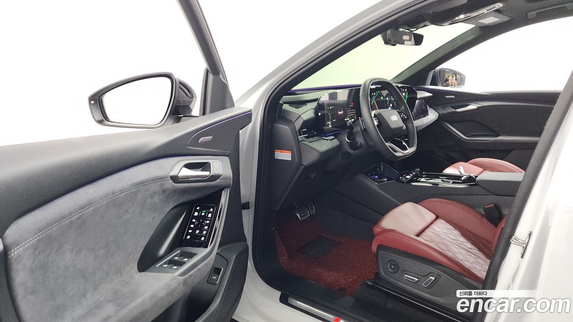 Audi SQ6 e-tron 2025
