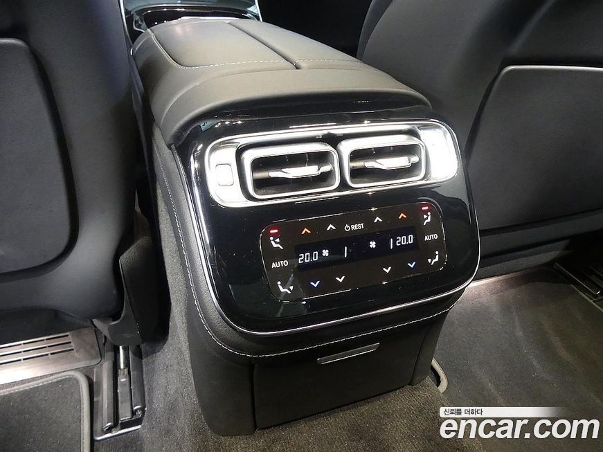 Mercedes-Benz S-Class 2021