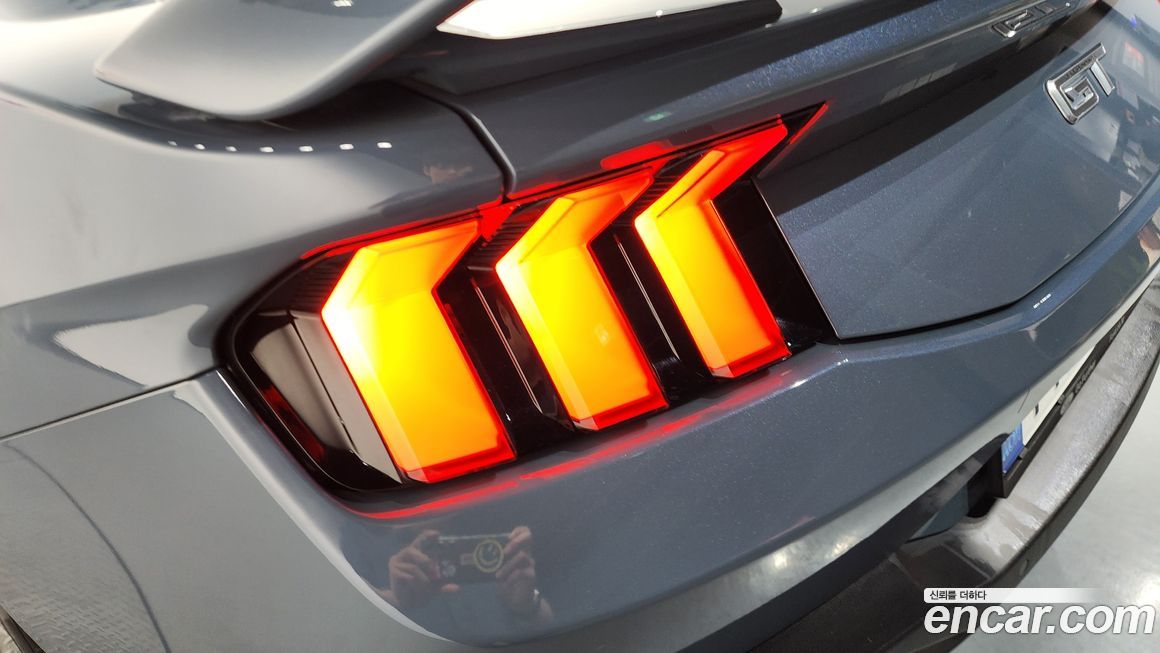 Ford Mustang 2024