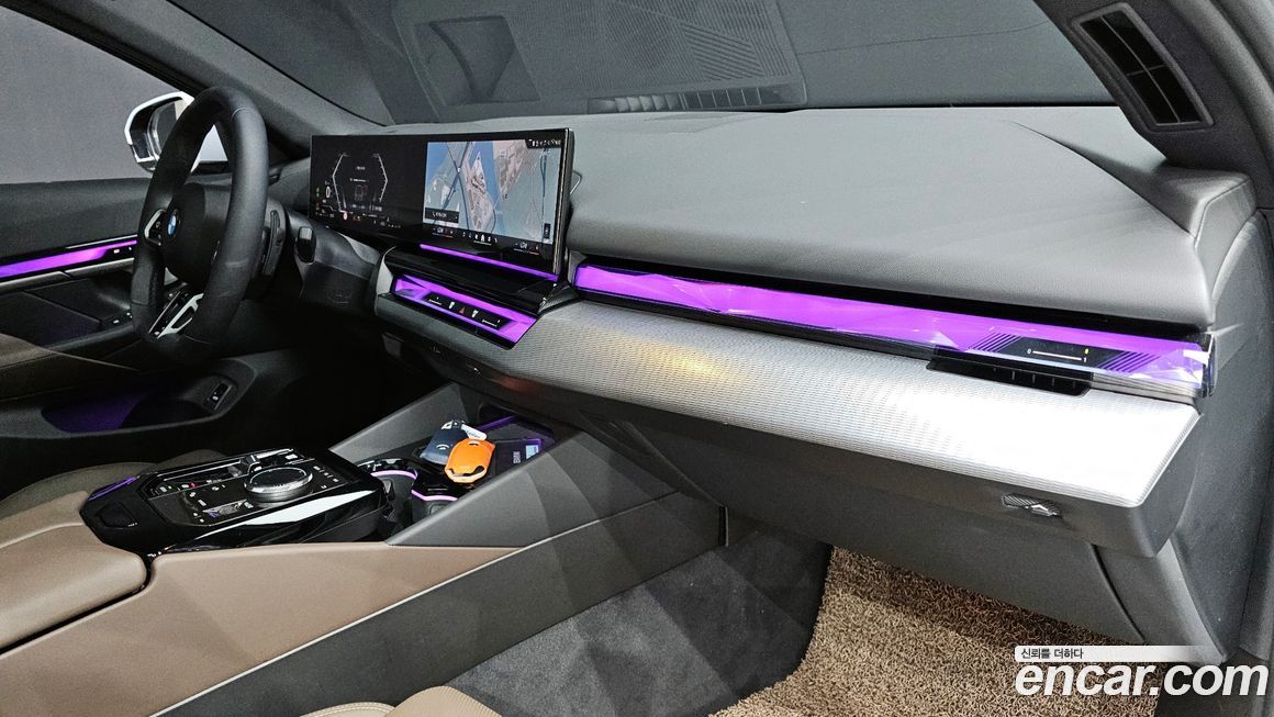 BMW 5-Series 2025