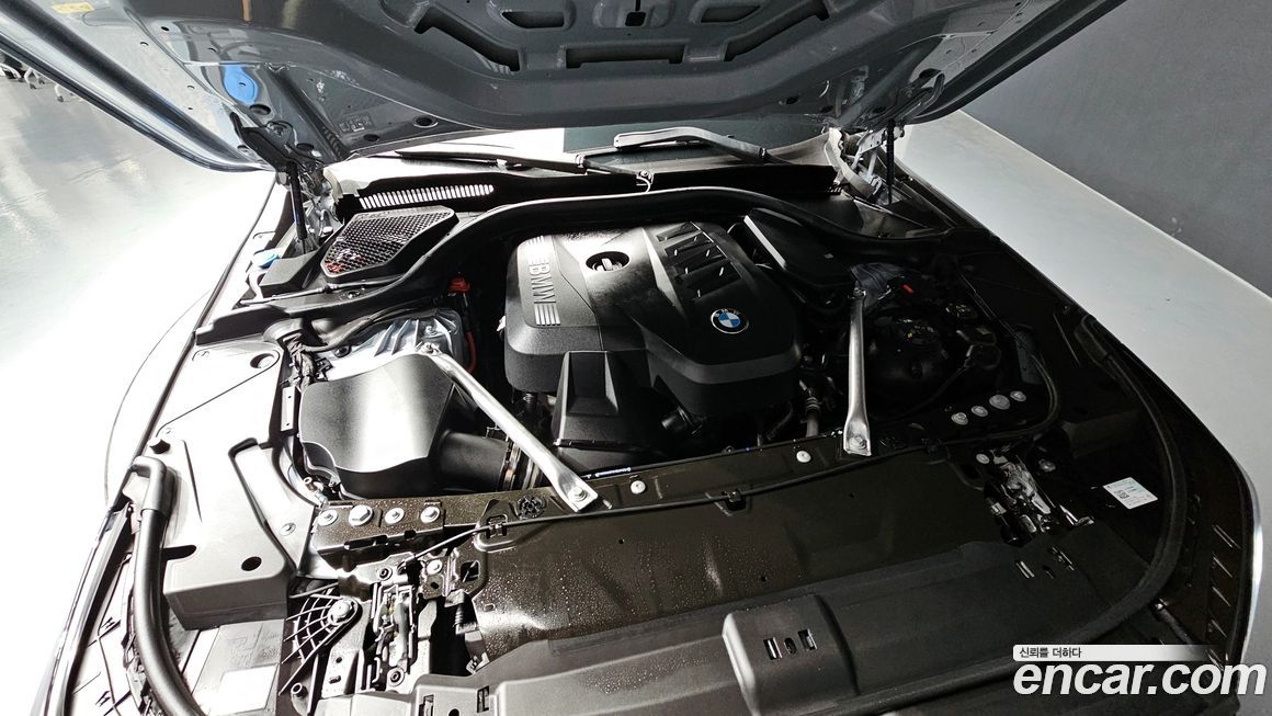 BMW 5-Series 2025