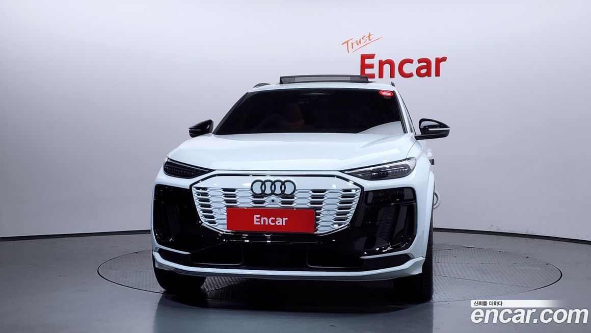 Audi SQ6 e-tron 2025