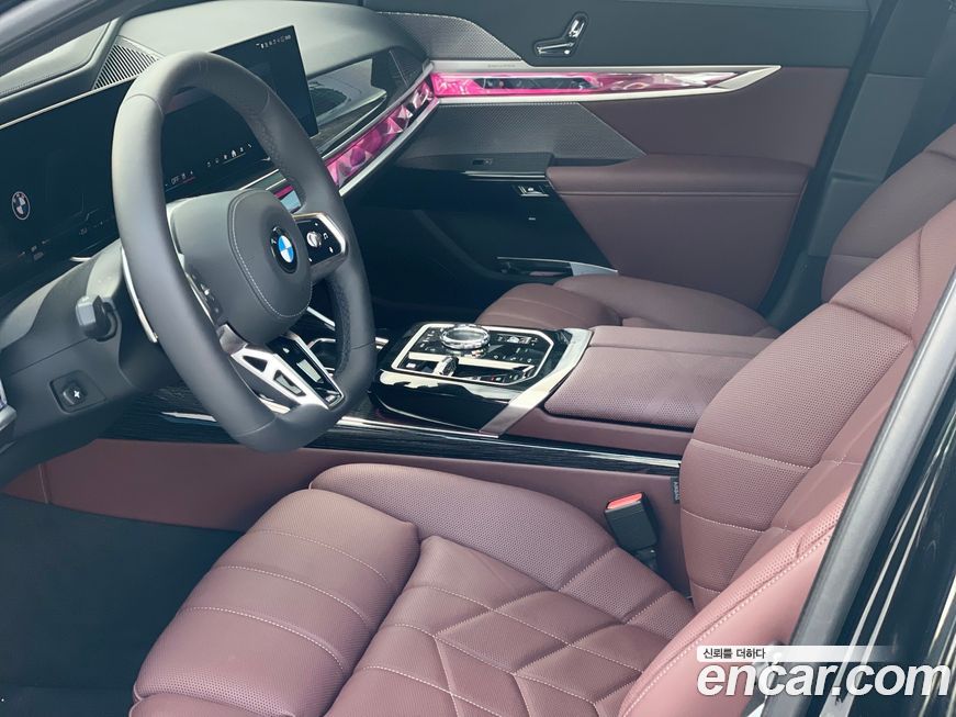 BMW 7-Series 2025