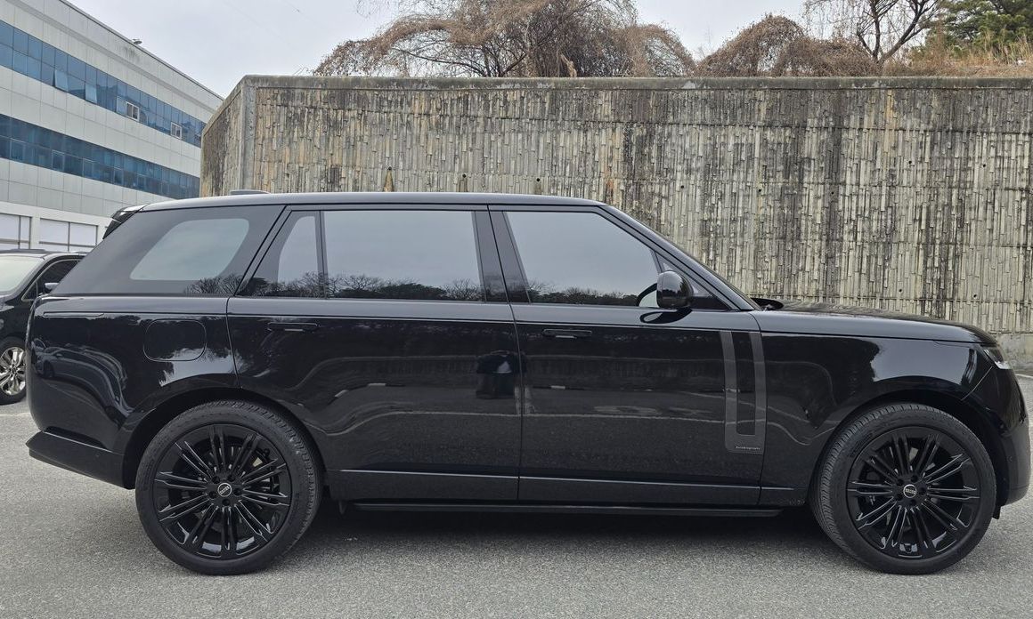 Land Rover Range Rover 2025