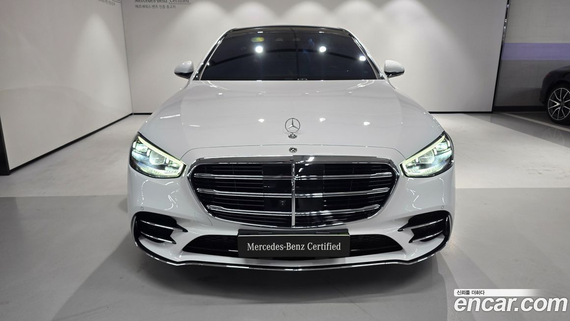 Mercedes-Benz S-Class 2025
