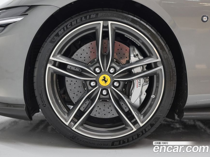 Ferrari Roma 2021