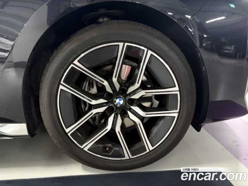 BMW 7-Series 2025