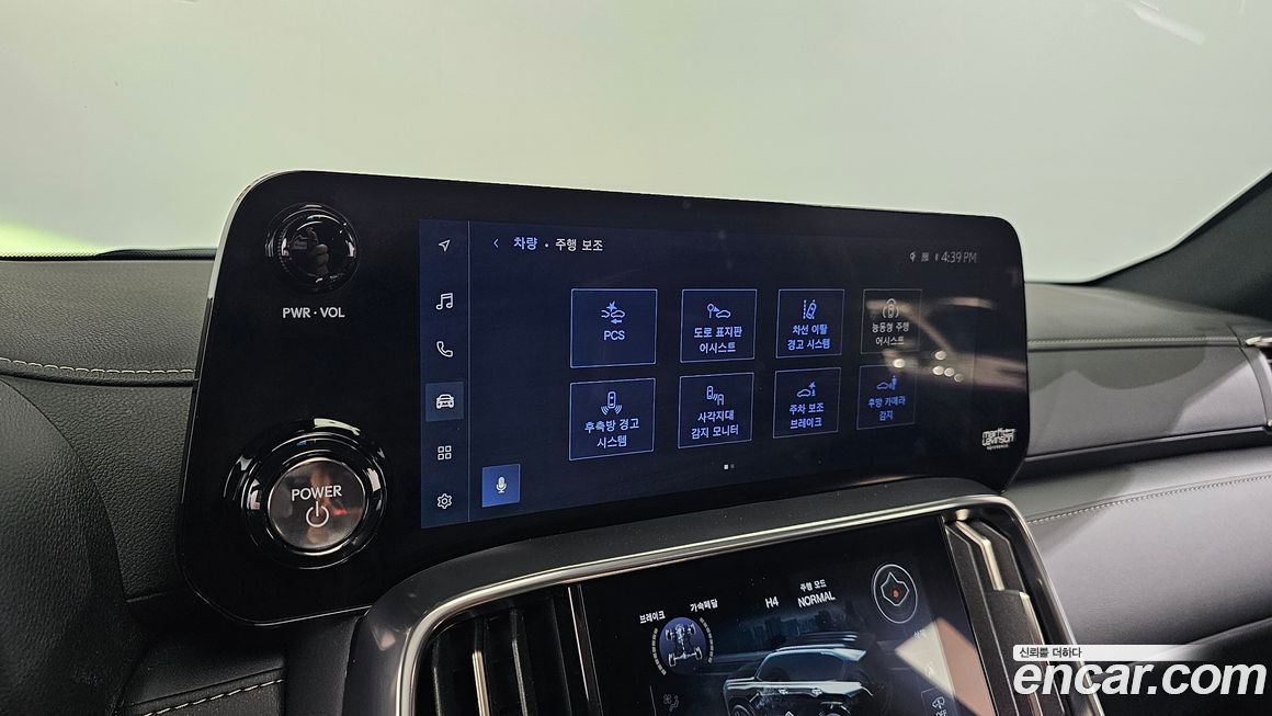Lexus LX 2025