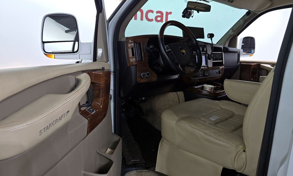 Chevrolet Express Van 2010