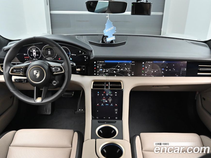 Porsche Taycan 2025
