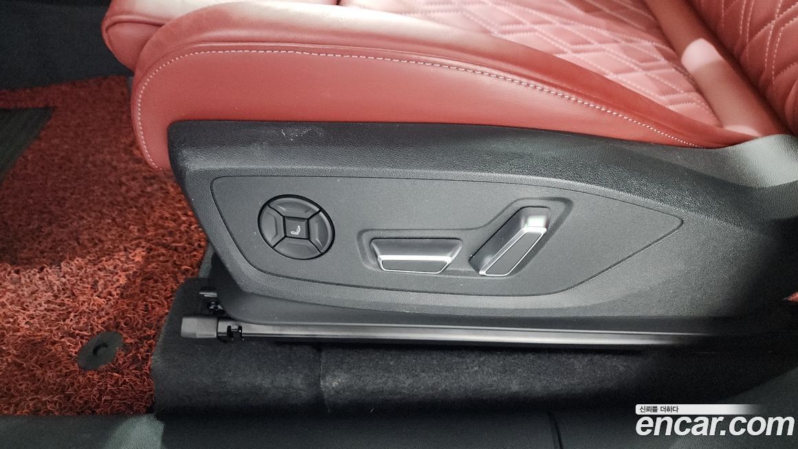 Audi SQ6 e-tron 2025