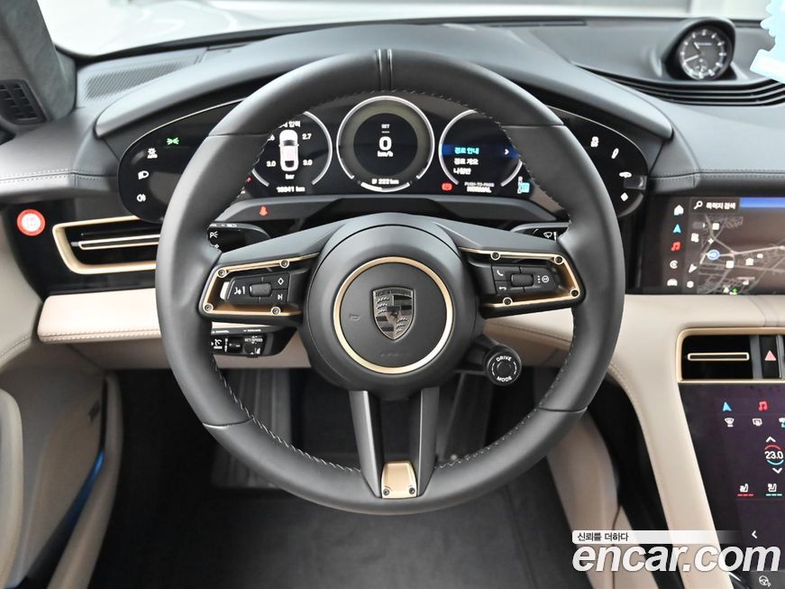 Porsche Taycan 2025