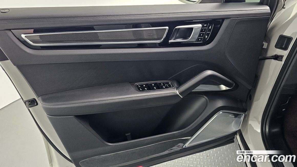 Porsche Cayenne 2020