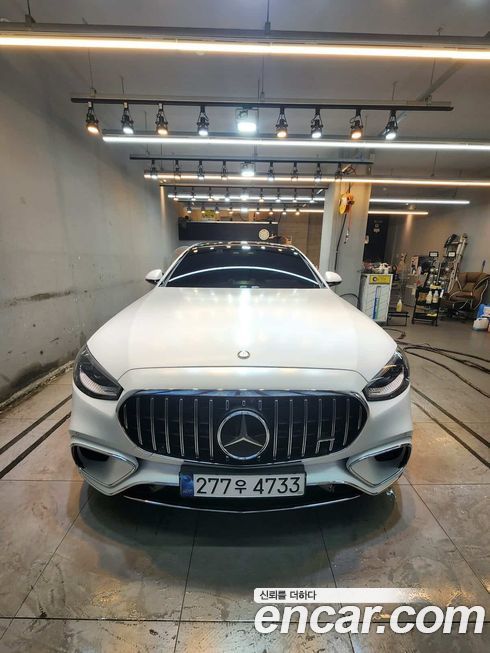 Mercedes-Benz S-Class 2024