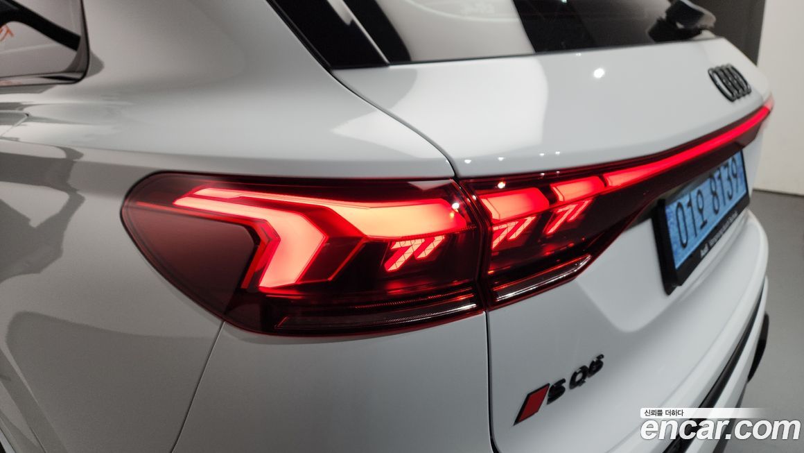Audi SQ6 e-tron 2025