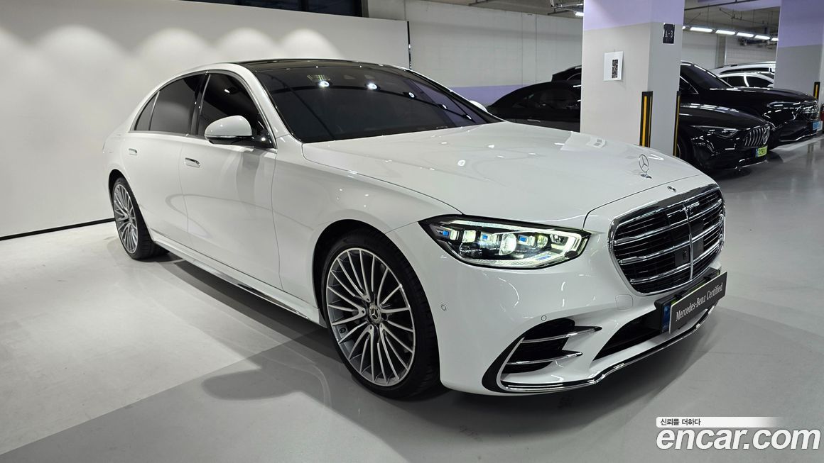 Mercedes-Benz S-Class 2025