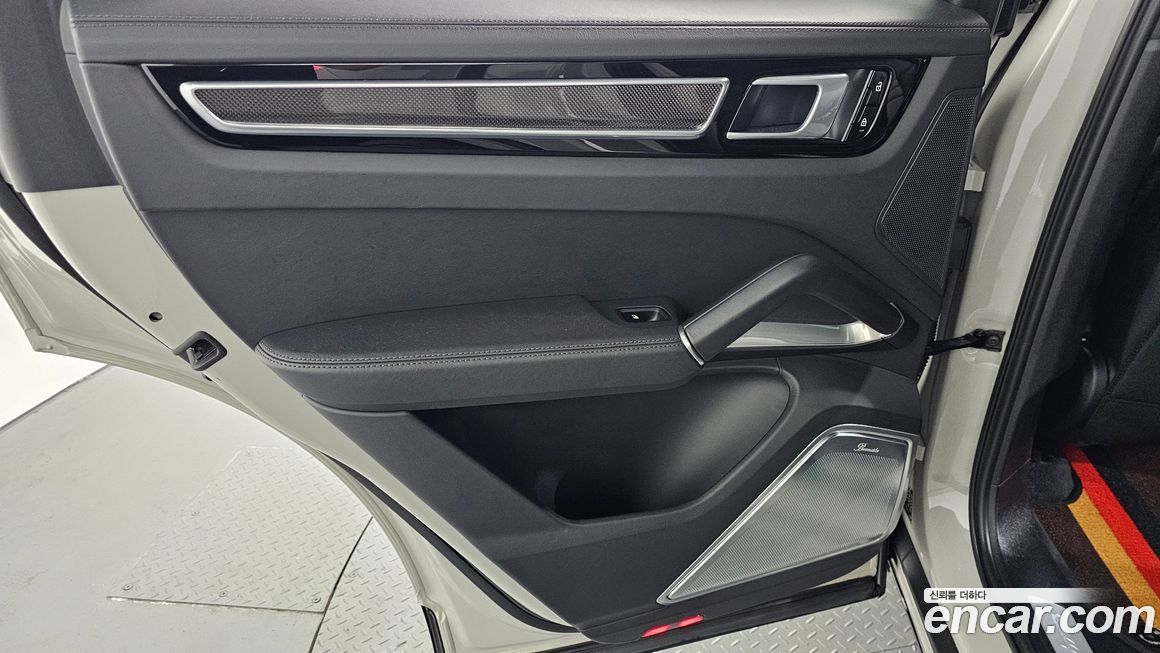 Porsche Cayenne 2020