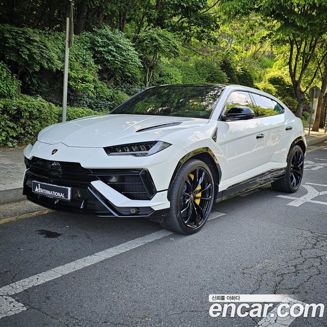 Lamborghini Urus 2023