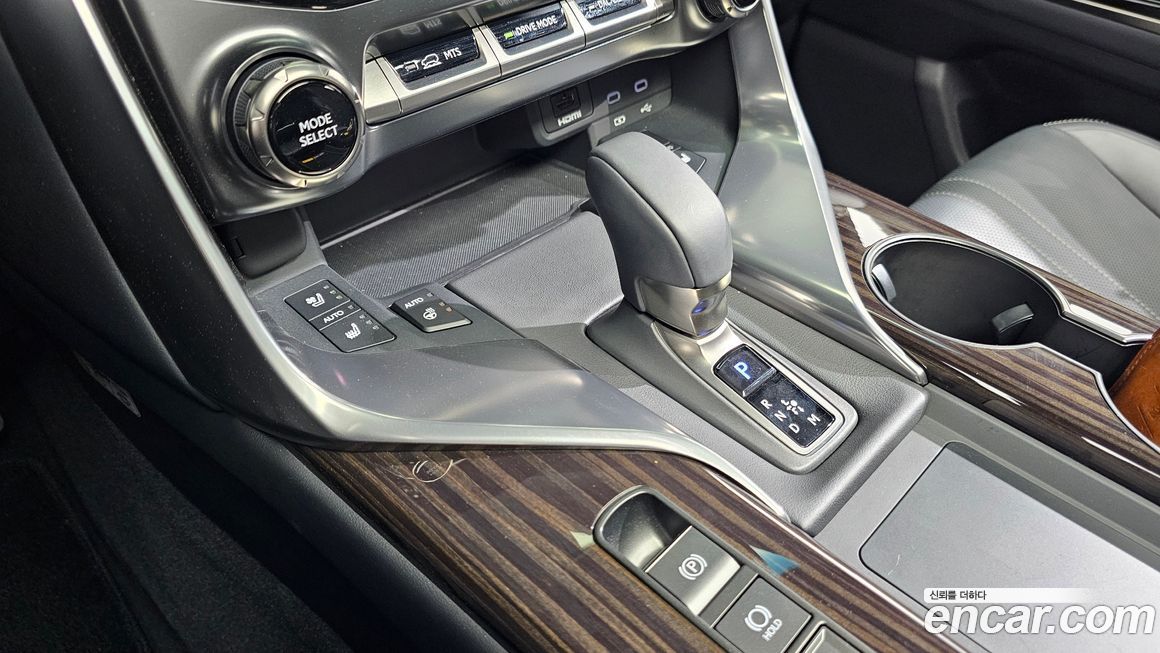 Lexus LX 2025