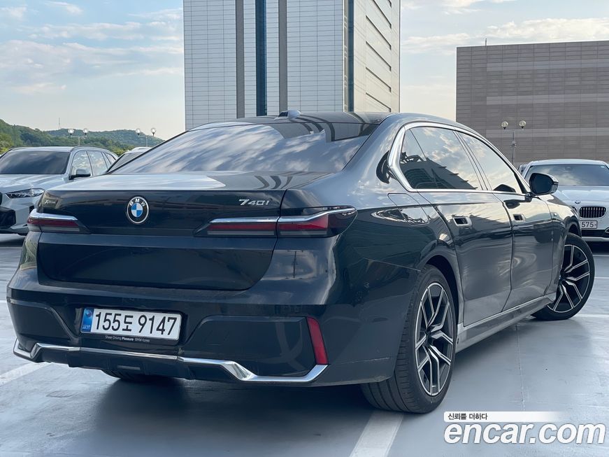 BMW 7-Series 2025