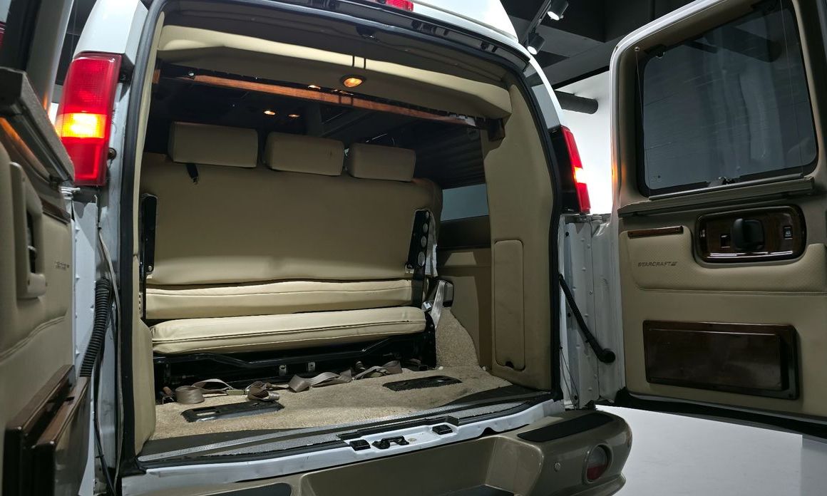 Chevrolet Express Van 2010