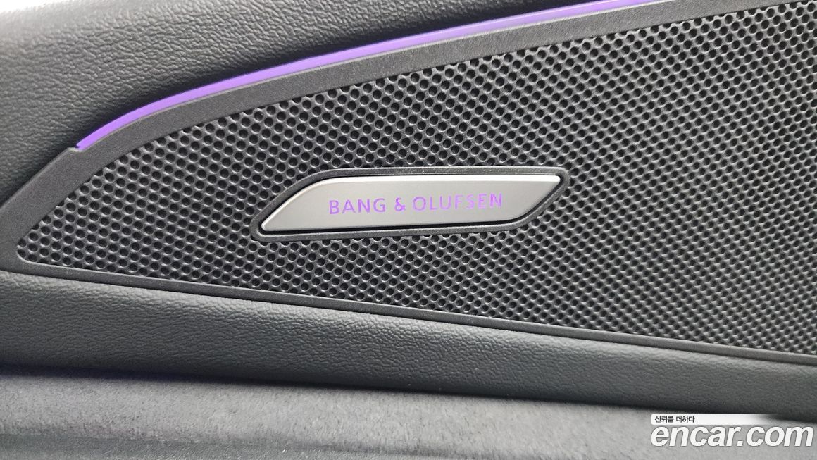 Audi SQ6 e-tron 2025