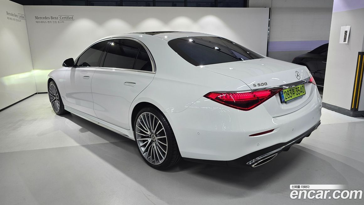 Mercedes-Benz S-Class 2025