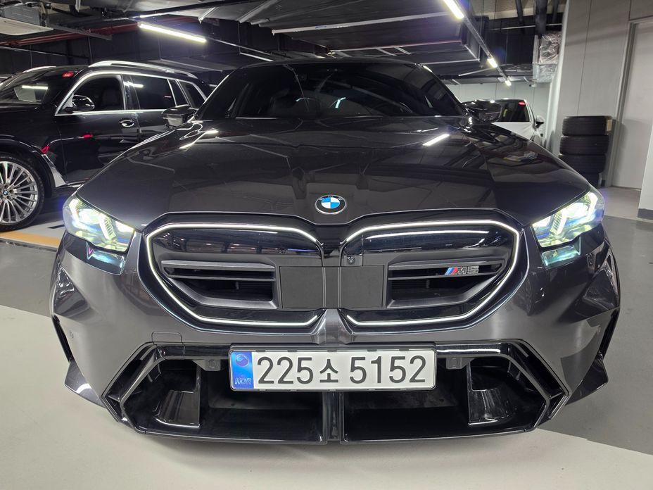 BMW M5 2025