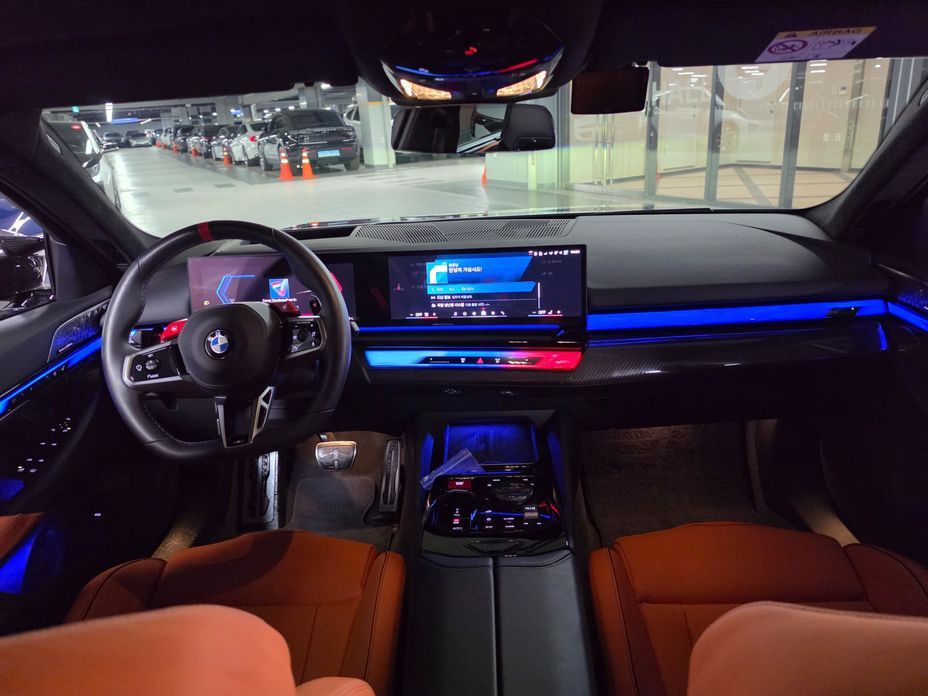 BMW M5 2025