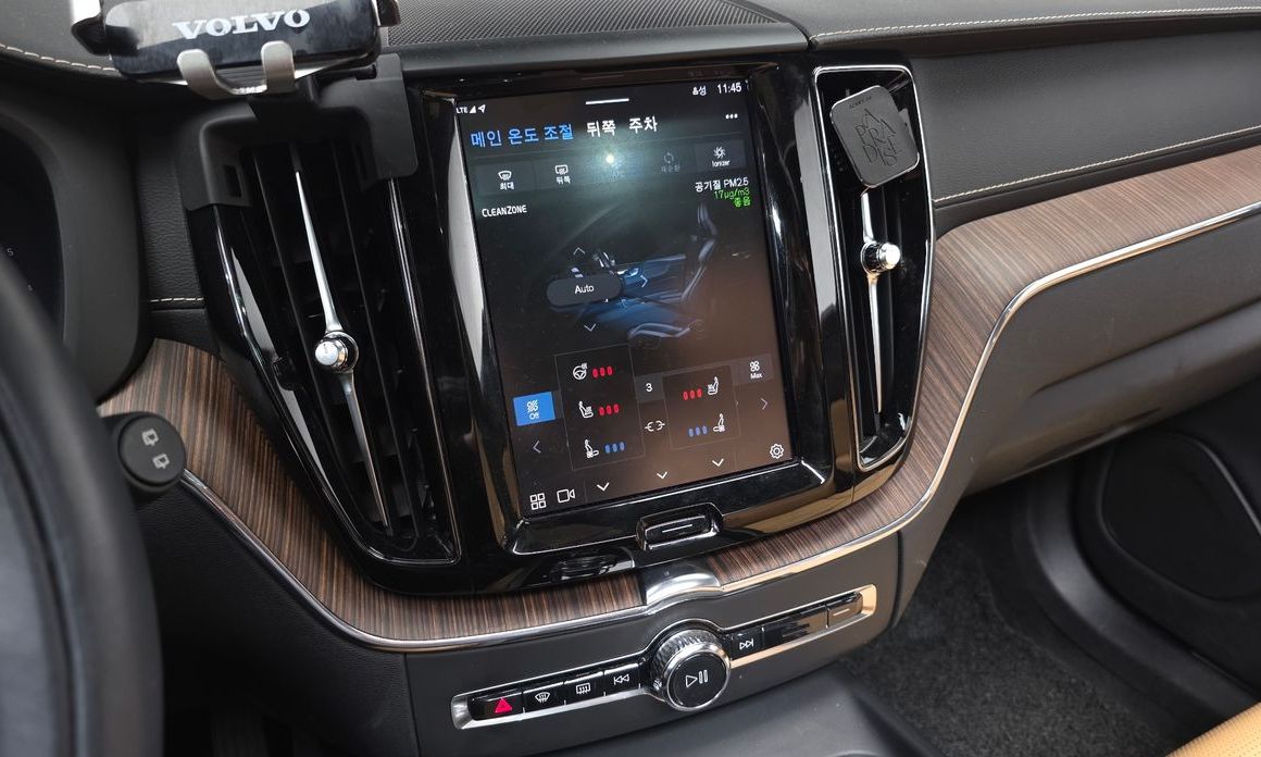 Volvo XC60 2022