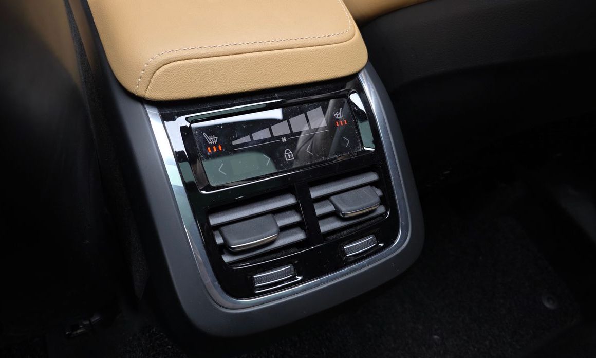 Volvo XC60 2022