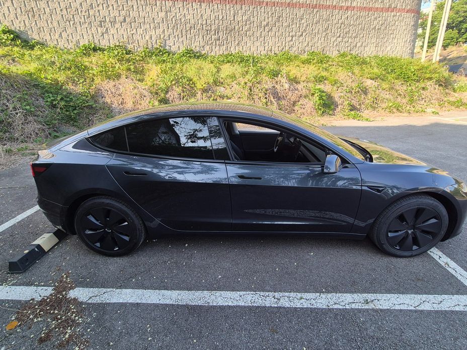 Tesla Model 3 2025