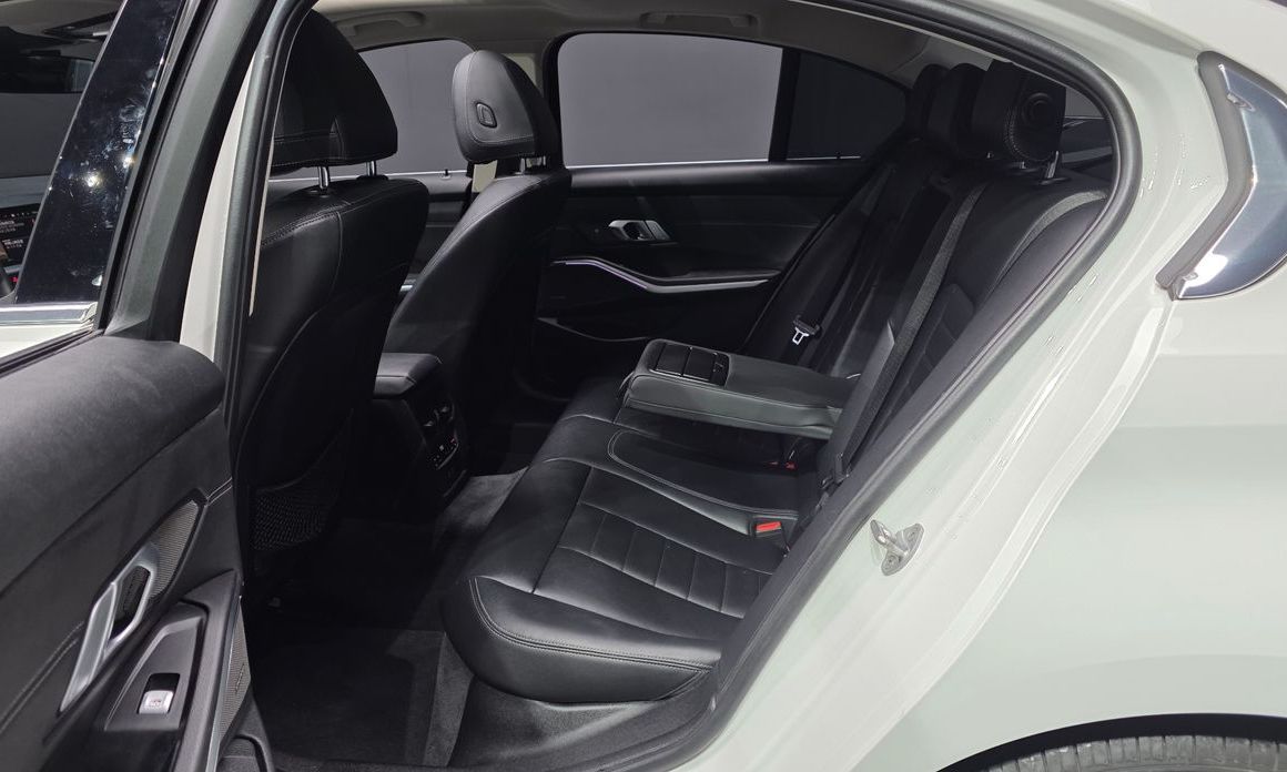 BMW 3-Series 2021