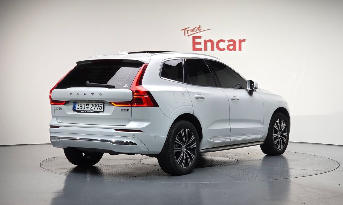 Volvo XC60 2022