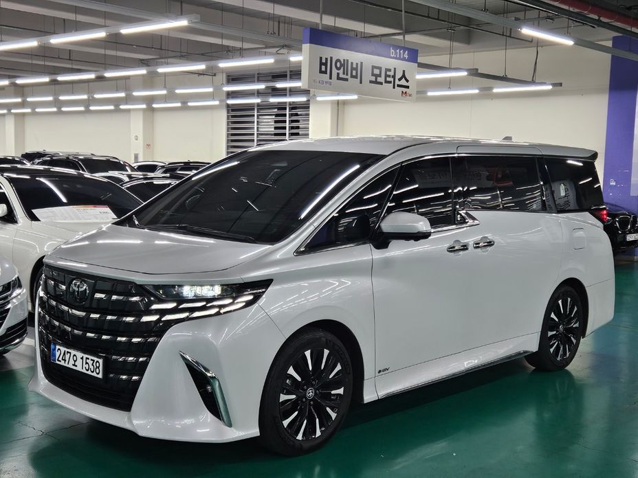 Toyota Alphard 2024