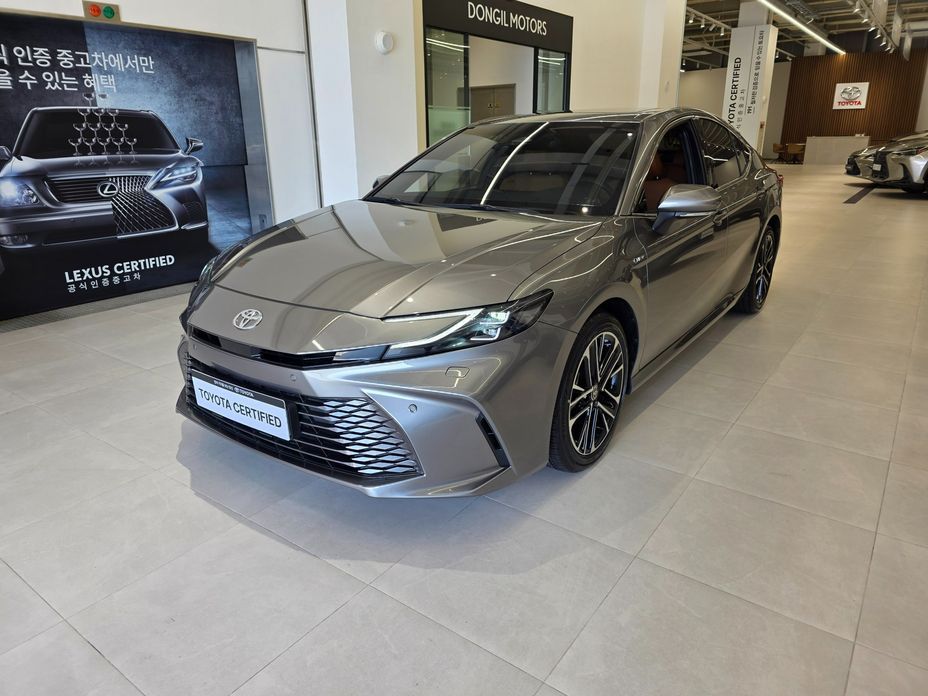 Toyota Camry 2025