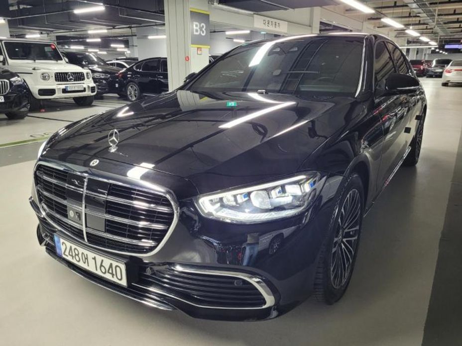 Mercedes-Benz S-Class 2023