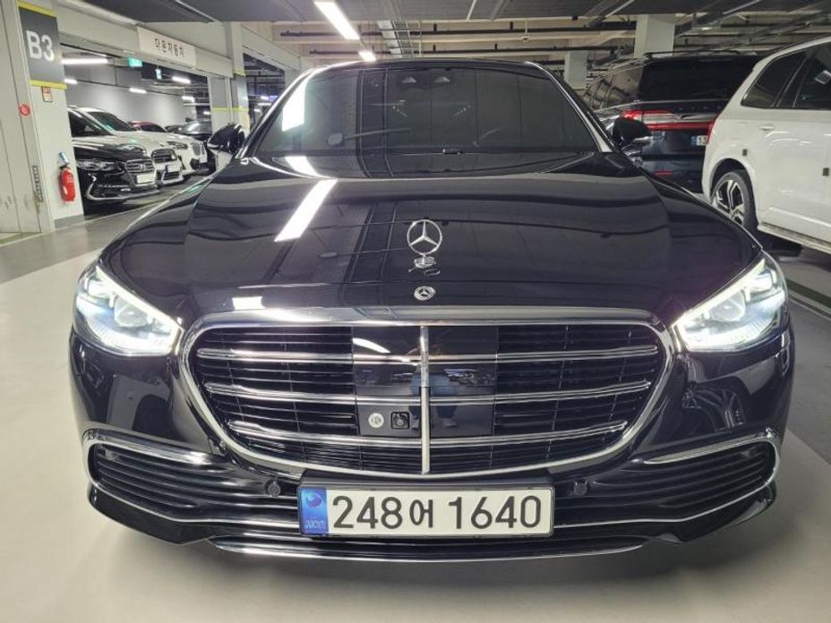 Mercedes-Benz S-Class 2023