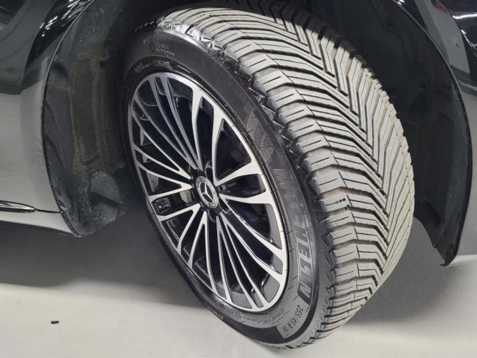 Mercedes-Benz S-Class 2023