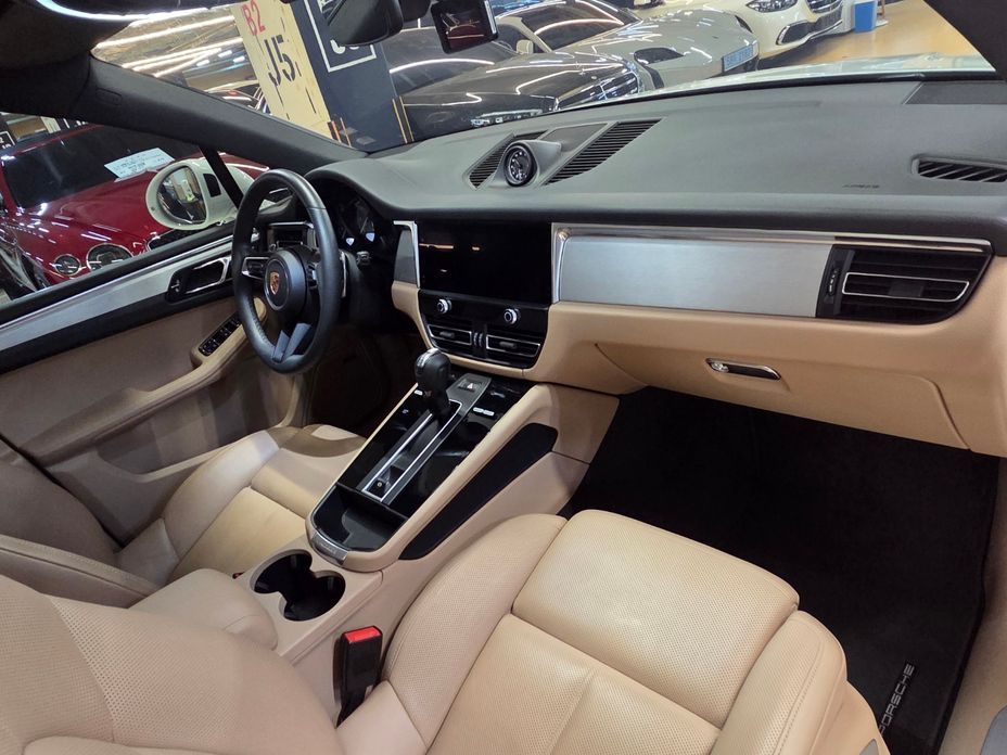 Porsche Macan 2022