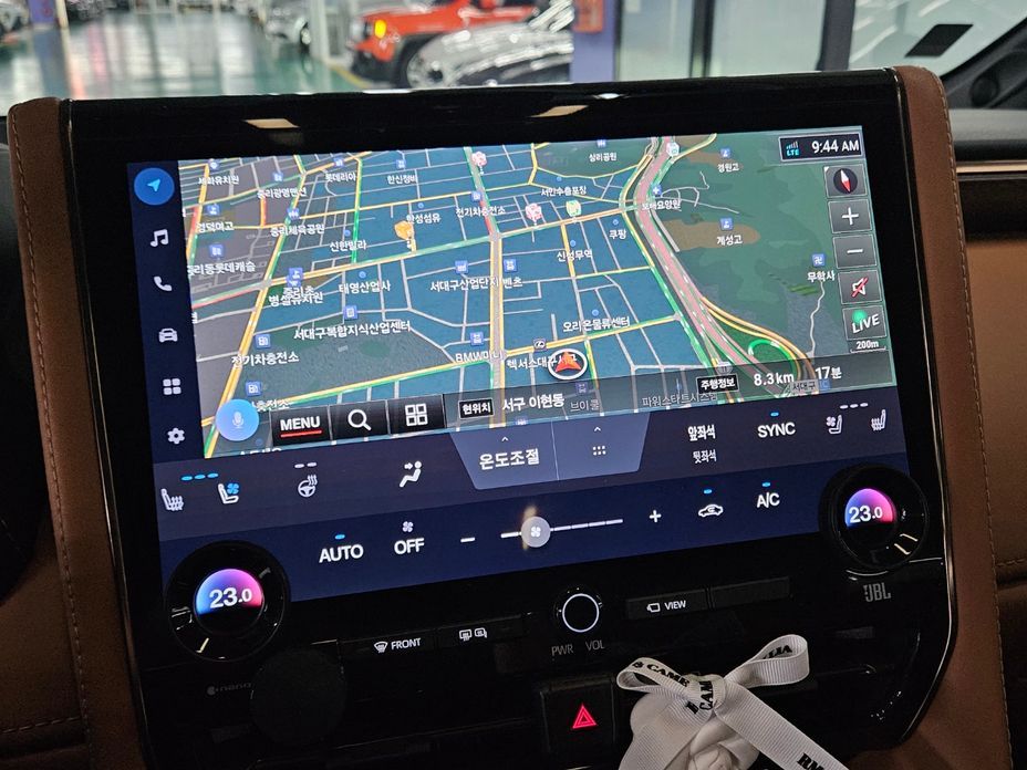 Toyota Alphard 2024