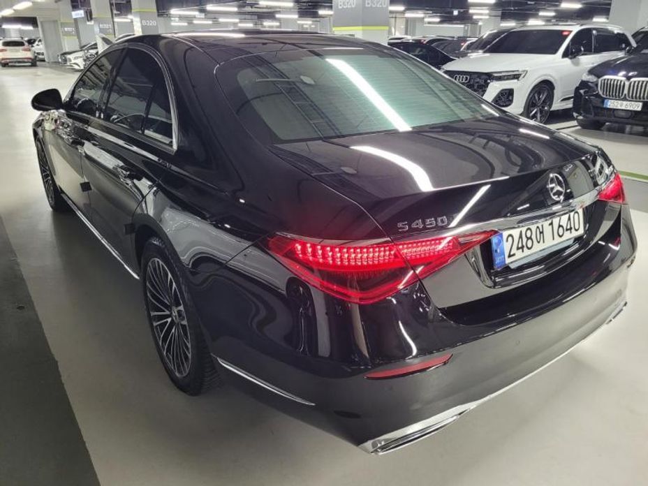 Mercedes-Benz S-Class 2023