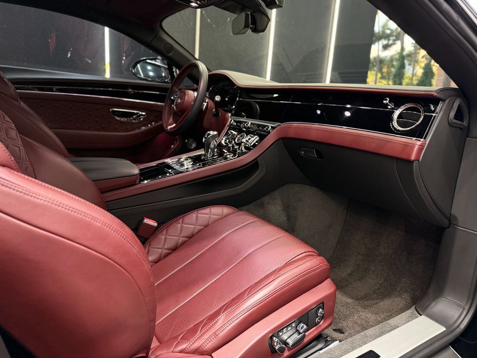 Bentley Continental 2020
